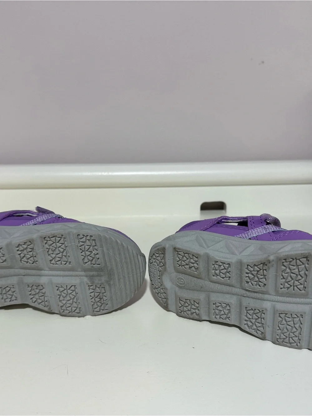 OshKosh B'gosh Purple and Teal Kids' Hook-and-Loop Sandals